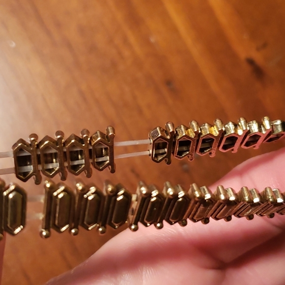 Plunder - Picture 2 of 6